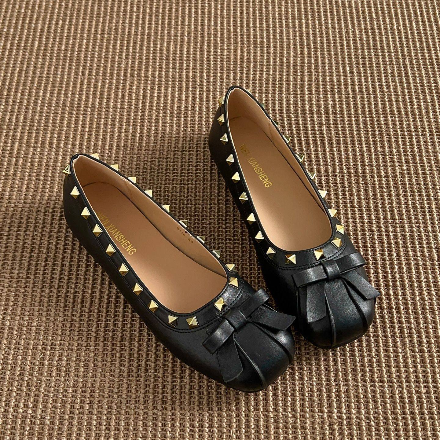 2026早春新款法式小香风蝴蝶结铆钉玛丽珍单鞋女平底百搭芭蕾舞鞋,女鞋,浅口单鞋,淘宝优惠券,粉丝福利购,淘宝优惠卷