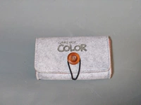 Мелкий серый