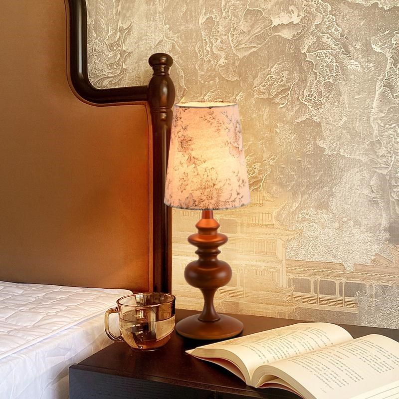 优选台灯实木卧h室床头灯中古高级感氛围灯美式复古客厅摆件书房