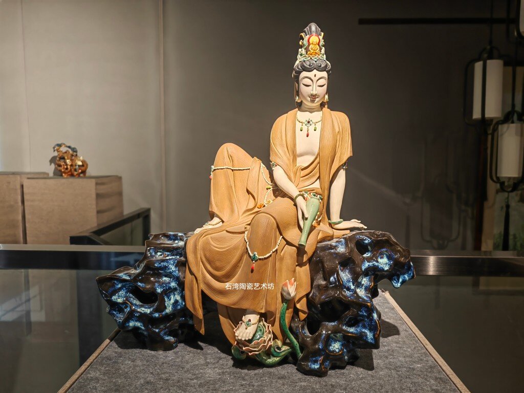 陶瓷观音菩萨佛像手工风水摆件