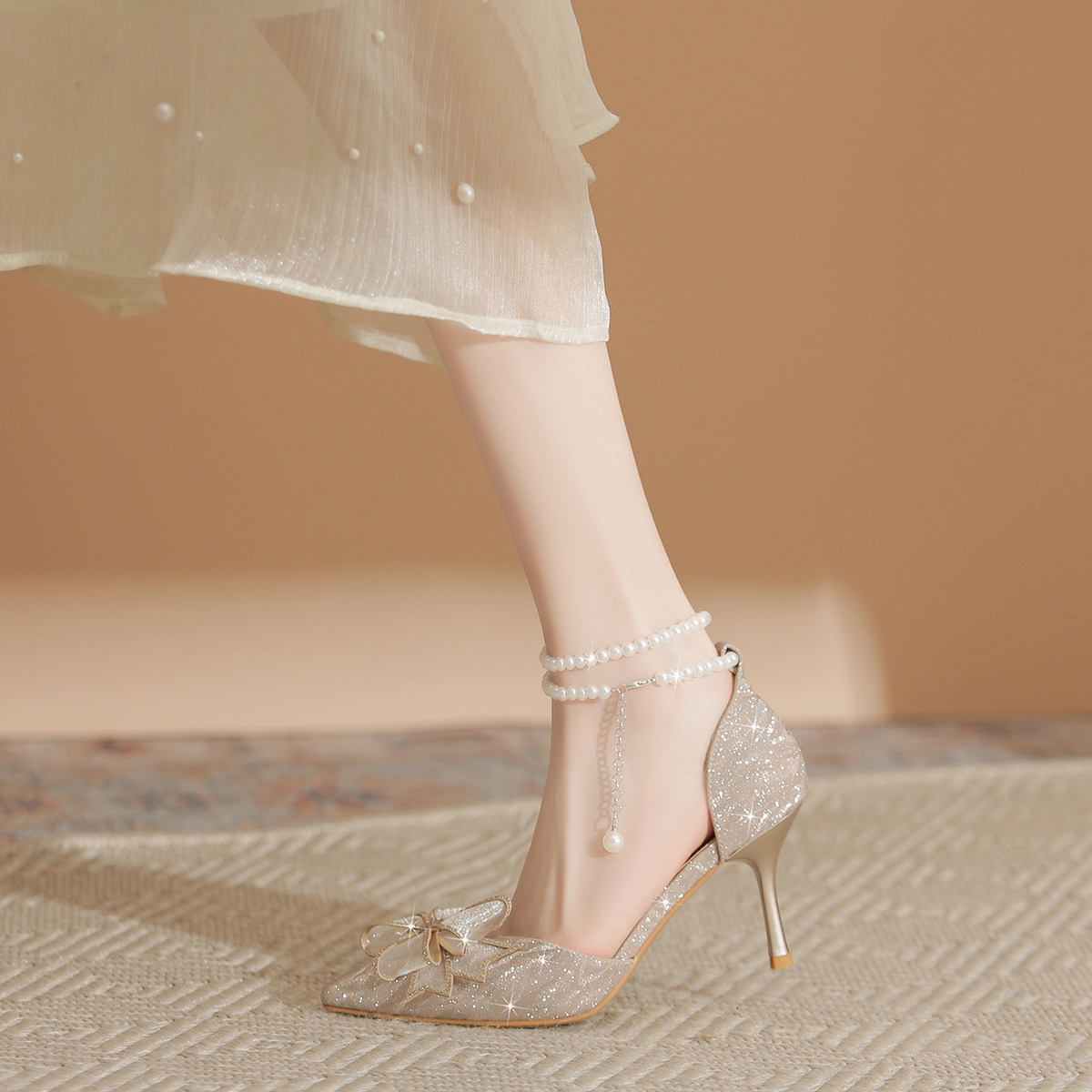 ZHR闪亮水钻婚鞋伴娘鞋气质高跟鞋尖头凉鞋女夏季