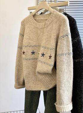 Women's pullover sweater loose-fitting knitted top套头毛衣
