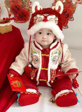 Baby's New Year's greeting winter onesie婴儿拜年冬季连体衣