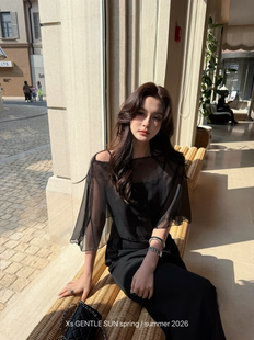 法式 复古气质名媛高级感小众设计感连衣裙带网纱牛奶 新款 2026夏季