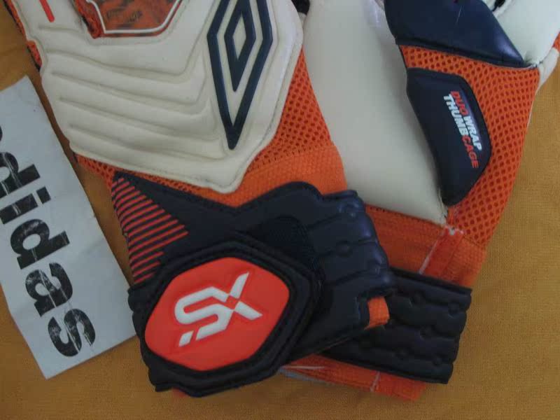 Gants de football UMBRO   - Ref 2590366 Image 4