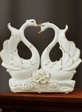 时尚天鹅摆件家居装饰工艺品摆设结婚礼物生日创意客厅工艺品陶瓷