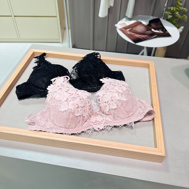 日本代购wacoal华歌尔yue系列高端精致刺绣女士内衣蕾丝聚拢文胸