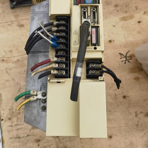 议价三菱主轴驱动器MDS-B-SPJ2-75一台800处理，剪线可维修