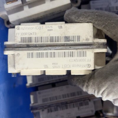 议价英飞凌 FF300R12KT3 模块连接器