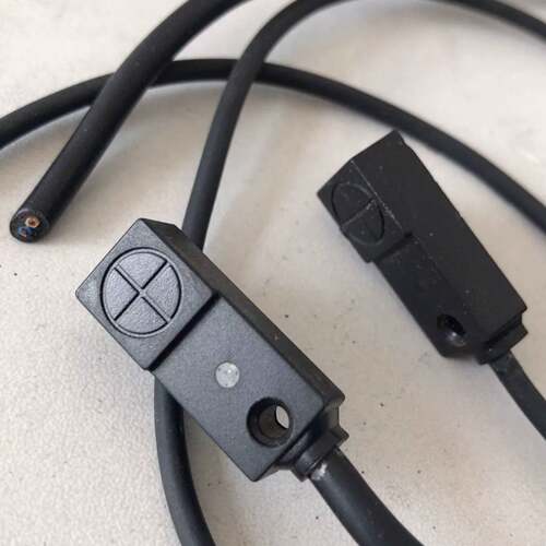 可维修嘉准新品接近开关FSND04-N高精度金属感应定位传感器 F议价