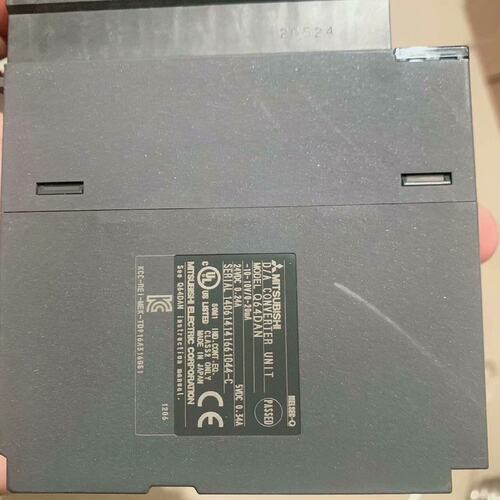 议价Mitsubishi/plc模块Q64DAN还有2个连接器