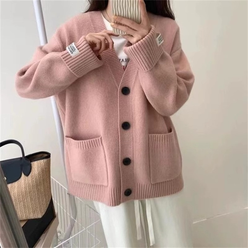 秋冬新款女韩版宽松高级V领针织外套卷边袖贴标软糯慵懒毛衣开衫