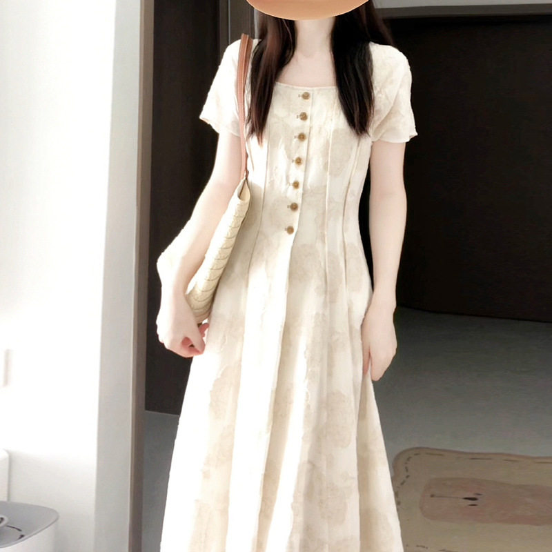 2026新款小个子法式复古方领连衣裙子夏季女装气质高级感收腰长裙