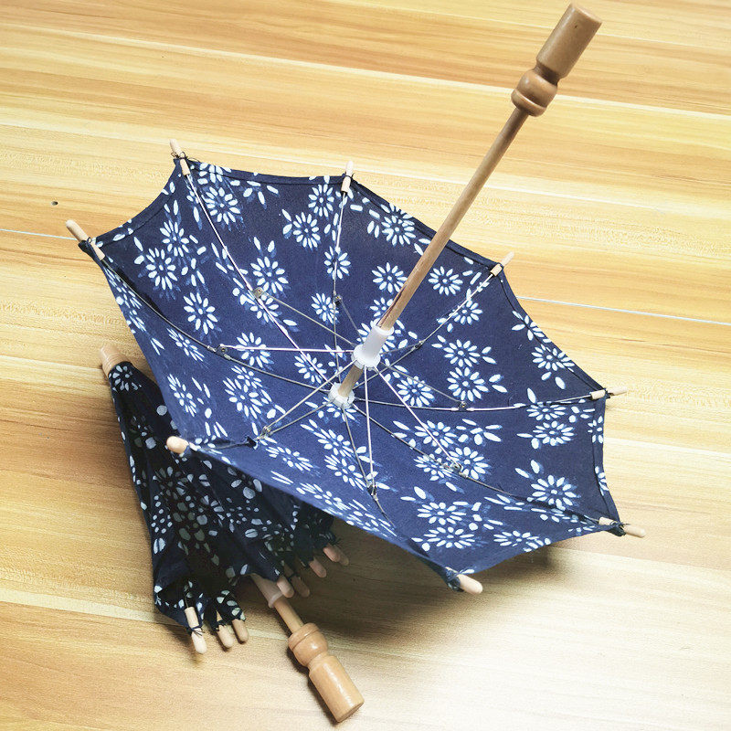 蓝印花布伞(半径10cm)橱窗小摆设特色蜡染手工艺儿童迷你小花伞