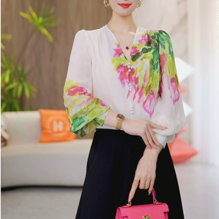 现货【梅小姐】秋彩嫣然~气质V领百搭灯笼袖衬衫2025春新印花上衣