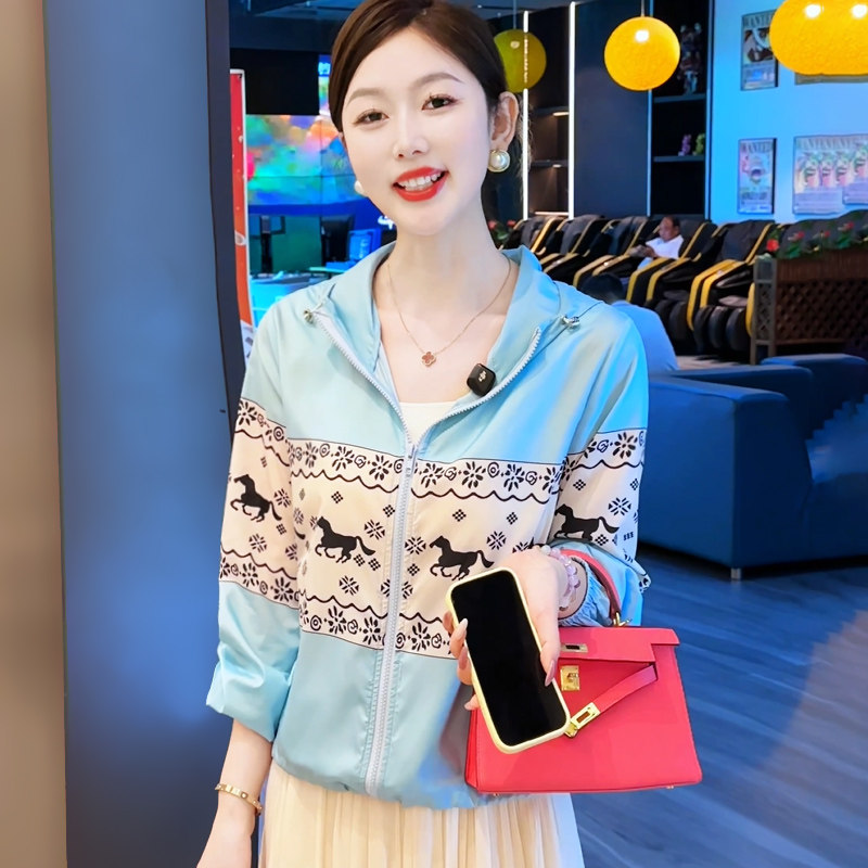 现货 加州蓝天 UPF50+防紫外线轻薄印花时尚防晒衫洋气宽松外套夏