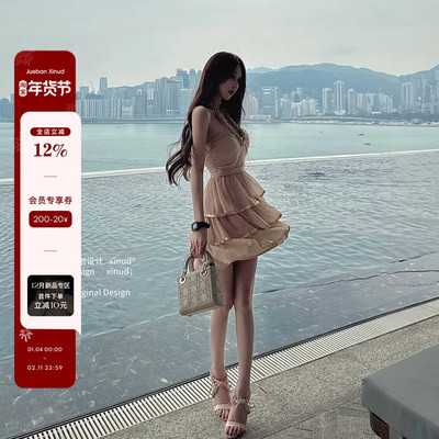 杜总家 鎏金小黛丽*原创重工闪钻挂脖蛋糕裙女软糯针织开衫两件套