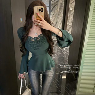 上衣女 原创温柔精致蕾丝领拼接显白亮色百搭喇叭袖 杜总家 晚香玉