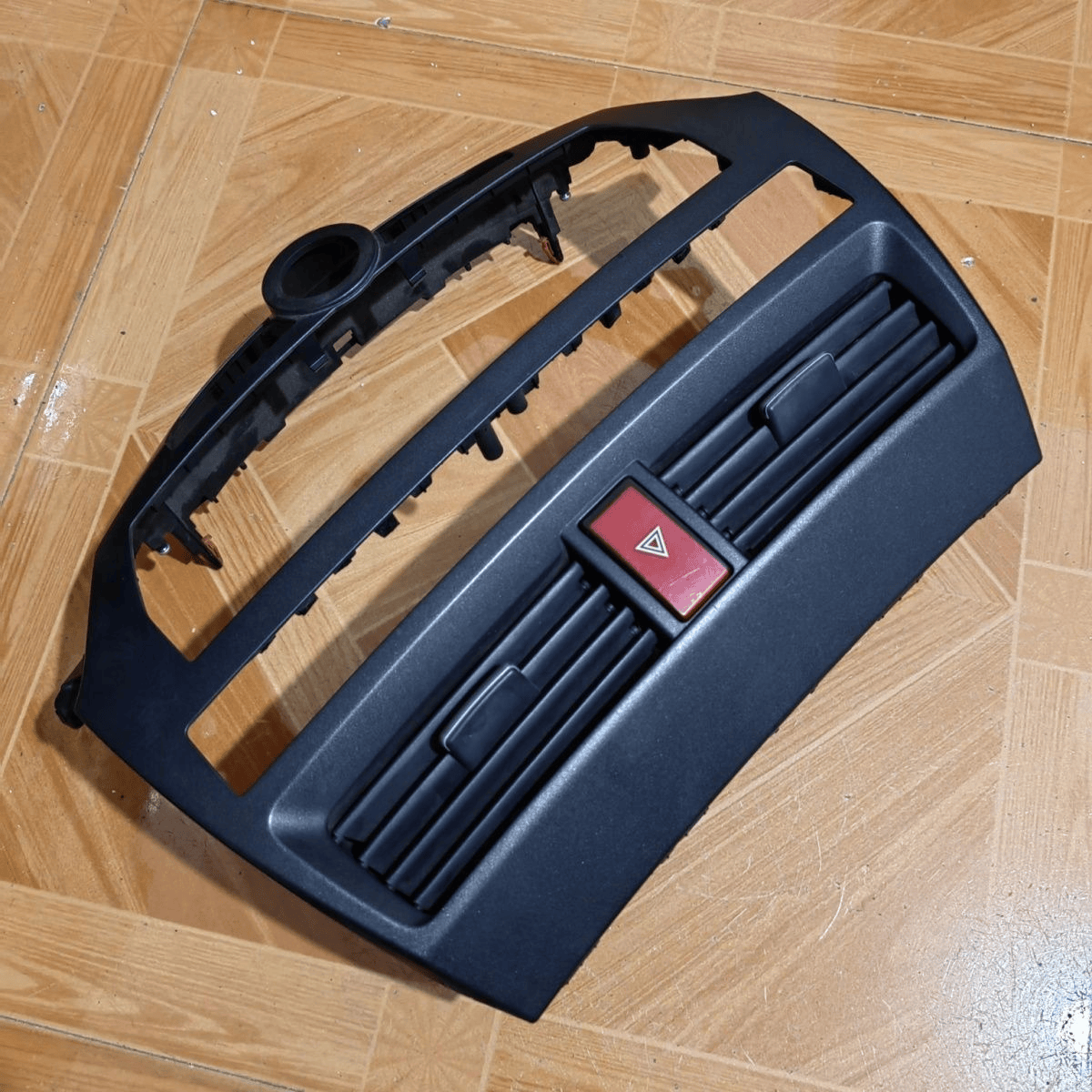 八代雅阁 CD框出风口,汽车零部件/养护/美容/维保,仪表台/中控台,淘宝优惠券,粉丝福利购,淘宝优惠卷