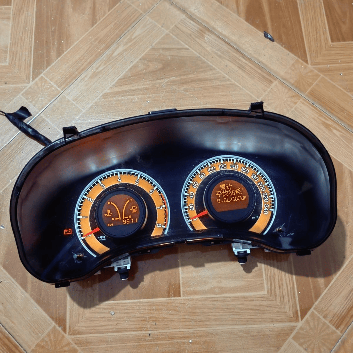 比亚迪F3里程表仪表盘公里表