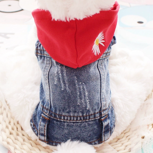 Chao Brand с шляпкой жилеткой разбитая джинсовая джинсовая джинсовая и осенняя одежда маленькая собака Bikumo Belite Pet Dog Одежда кошка