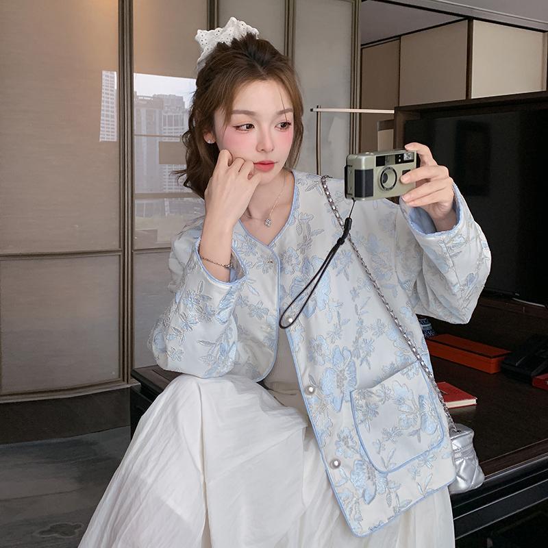 罗芬 故事面料女装官方实拍蓝色提花刺绣新中式外套女2025春季气