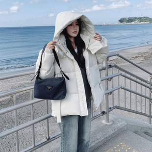 罗芬 故事面料女装官方实拍米白色时尚连帽90白鸭绒羽绒服2025冬