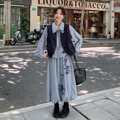 罗芬 故事面料女装官方实拍绣花蓝色衬衫马甲三件套装裙女春秋流