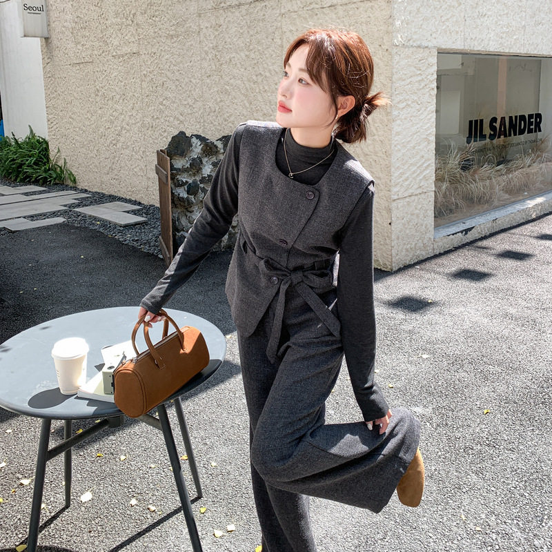 罗芬 故事面料女装官方实拍灰色减龄毛呢套装2025秋冬气质大方收,女装/女士精品,大码套装,淘宝优惠券,粉丝福利购,淘宝优惠卷