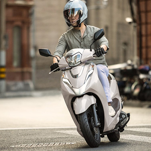 HONDA五羊本田LEAD125立德lead125女装 踏板摩托车