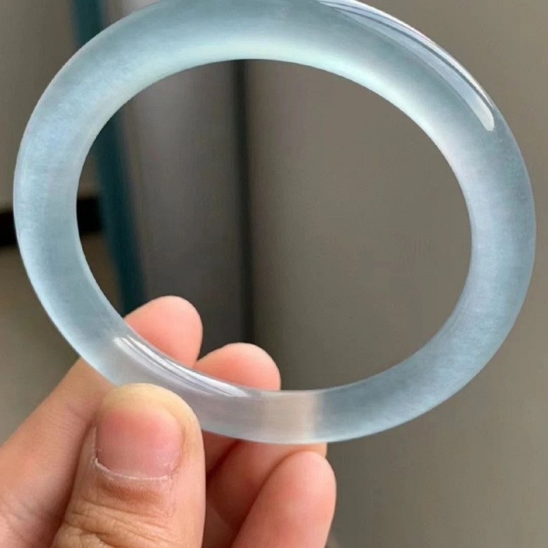 2026蓝水冰种天空蓝细圆条叮当镯美人镯玉手镯女冰透石英岩玉多样