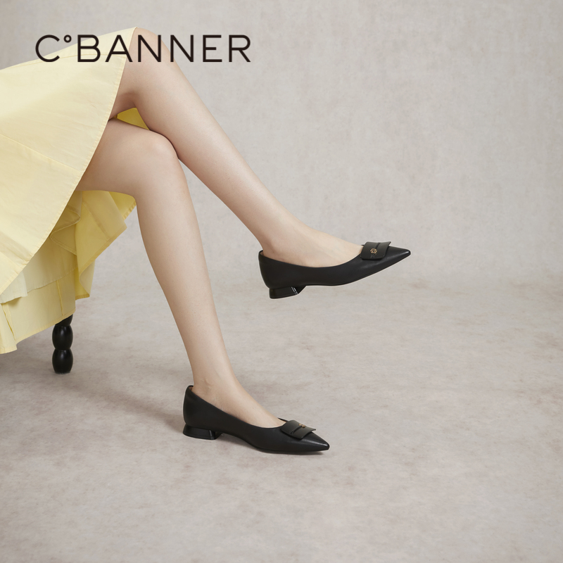 千百度时装单鞋通勤低跟