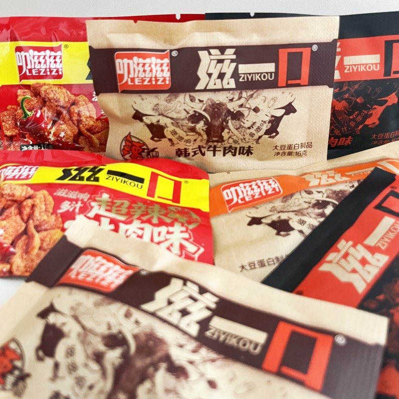 叻滋滋一口素牛肉辣条香菇肥牛韩式爆辣五香儿时怀旧小吃网红零食
