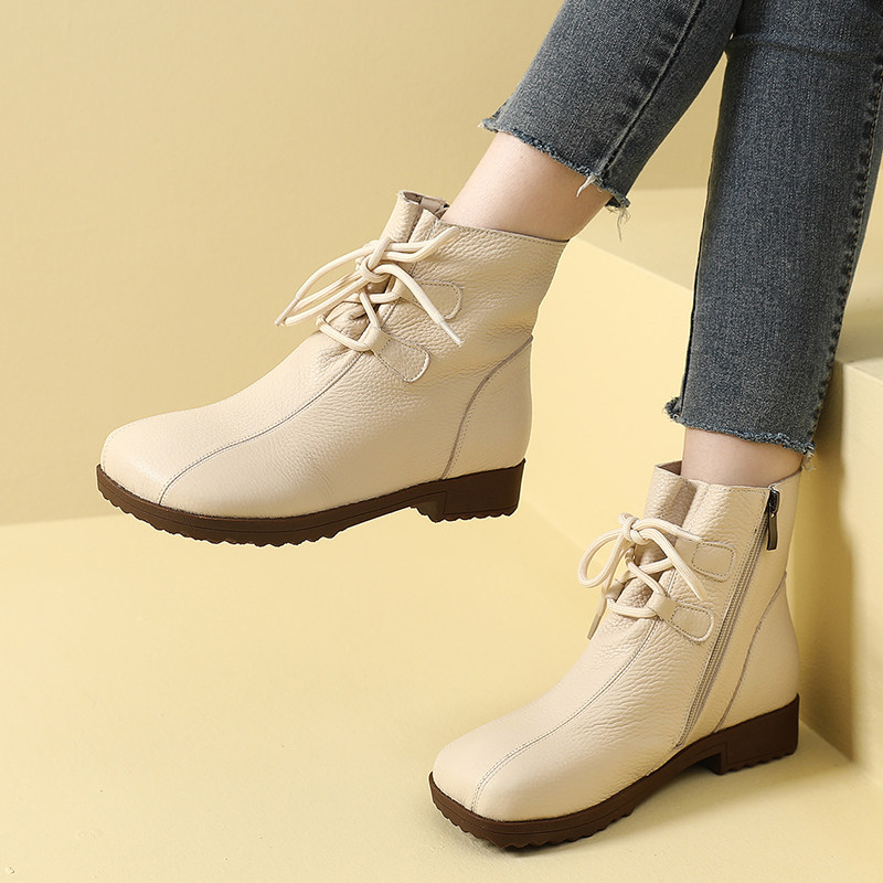 真皮短靴女秋冬季软底妈妈马丁靴2023新款白色头层牛皮女靴皮单靴