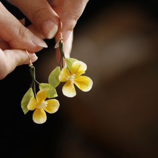 春山空非遗绒花耳环黄色桂花新中式耳饰国风流苏黄绿色可改耳夹