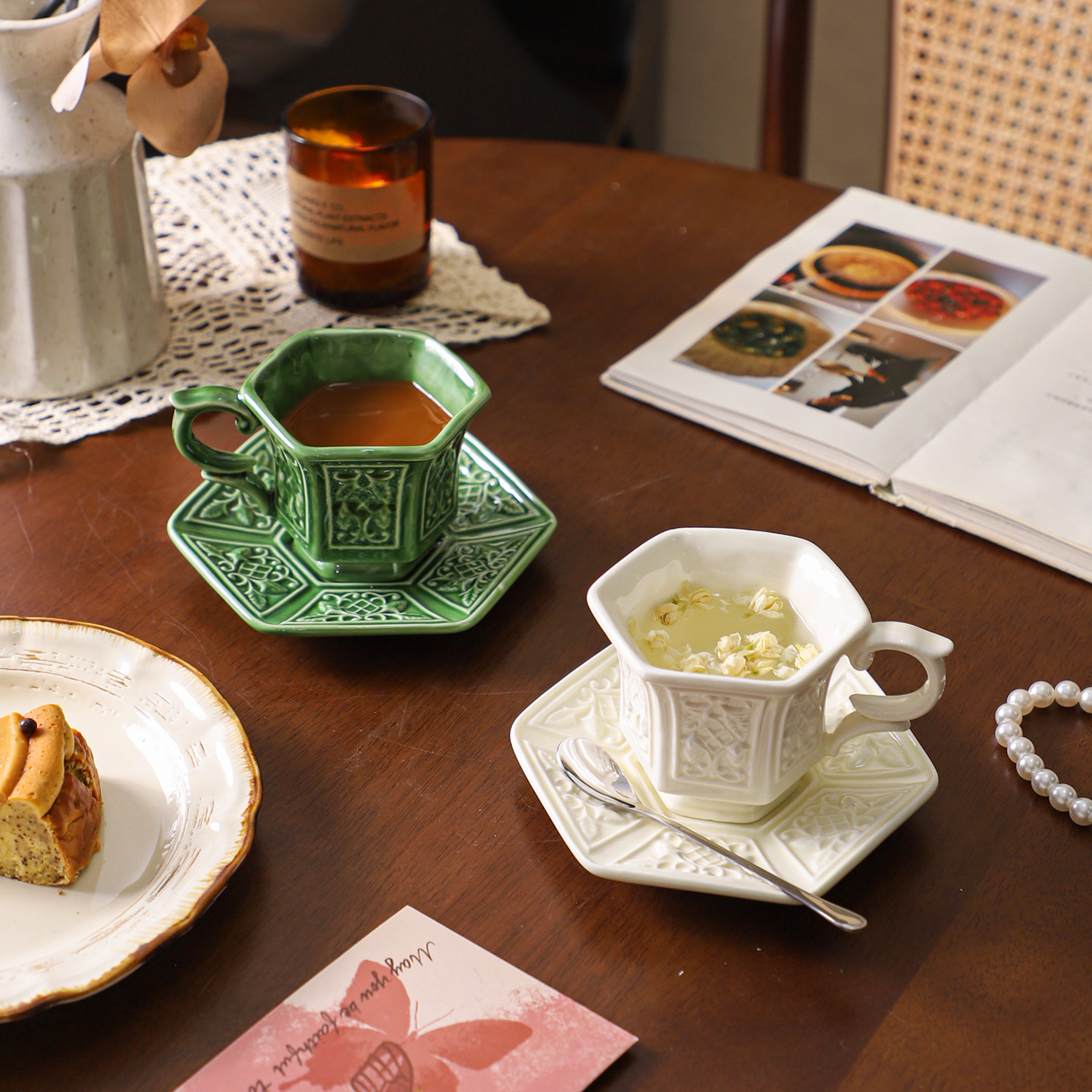 舍里复古浮雕陶瓷马克杯家用喝水杯法式浪漫牛奶咖啡杯碟情侣对杯