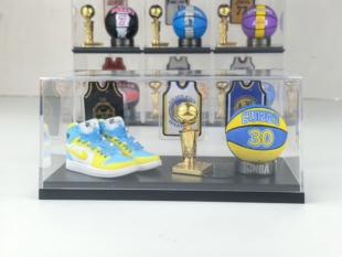 库里篮球周边摆件男生生日礼物创意詹姆斯欧文科比手办新年礼品