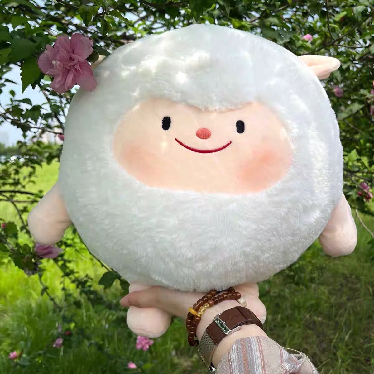 蛋蛋派对蜜蜂羊毛绒公仔抱枕玩具