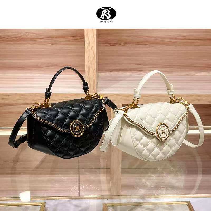 KB PRINCESS BARNEYS NEW LINGGE HANDBAG SHOULDER BAG IS POPULAR THIS YEAR AND THE NEW FASHION WOMENS BAG IS A HOT SELLER
