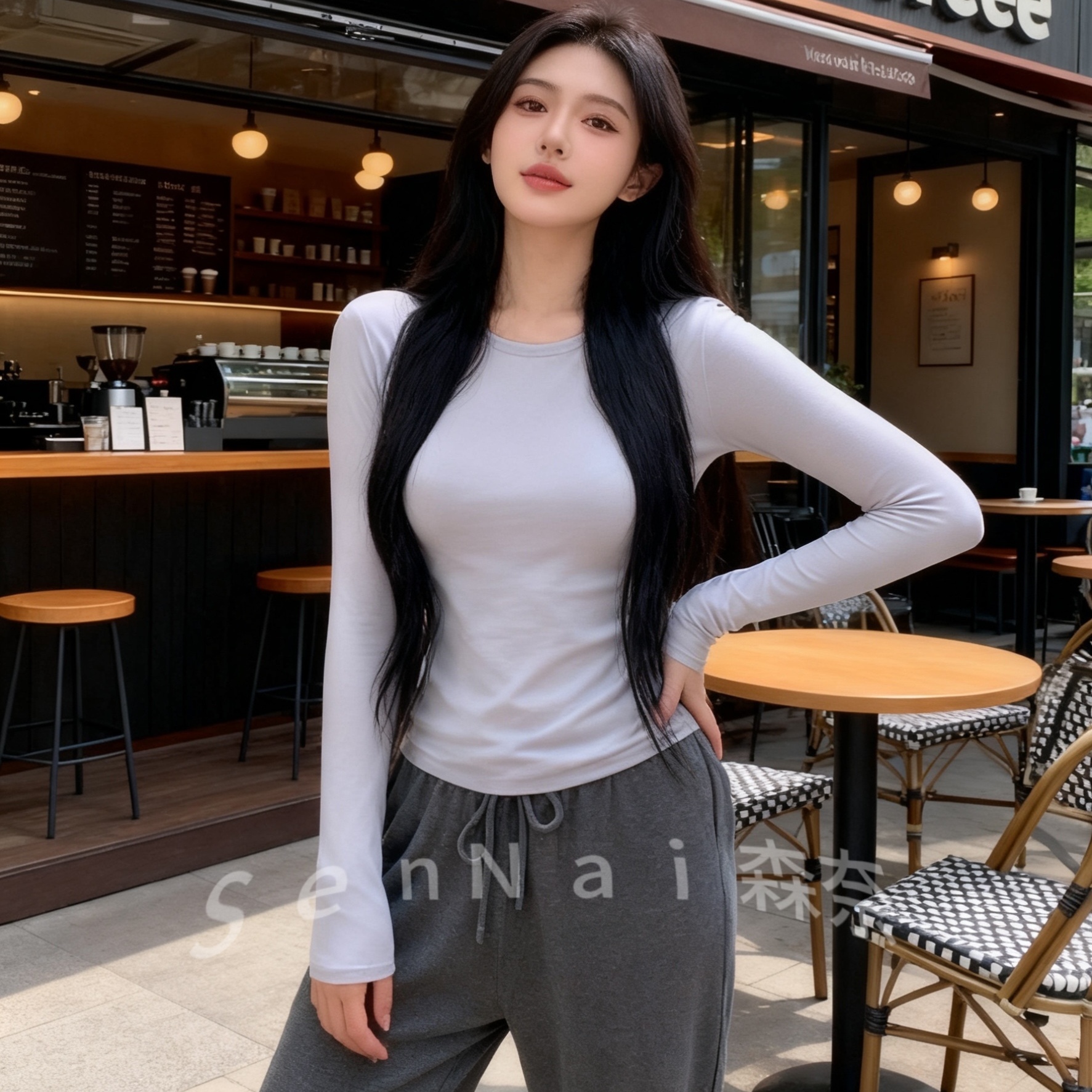 紫色圆领长袖T恤修身显瘦