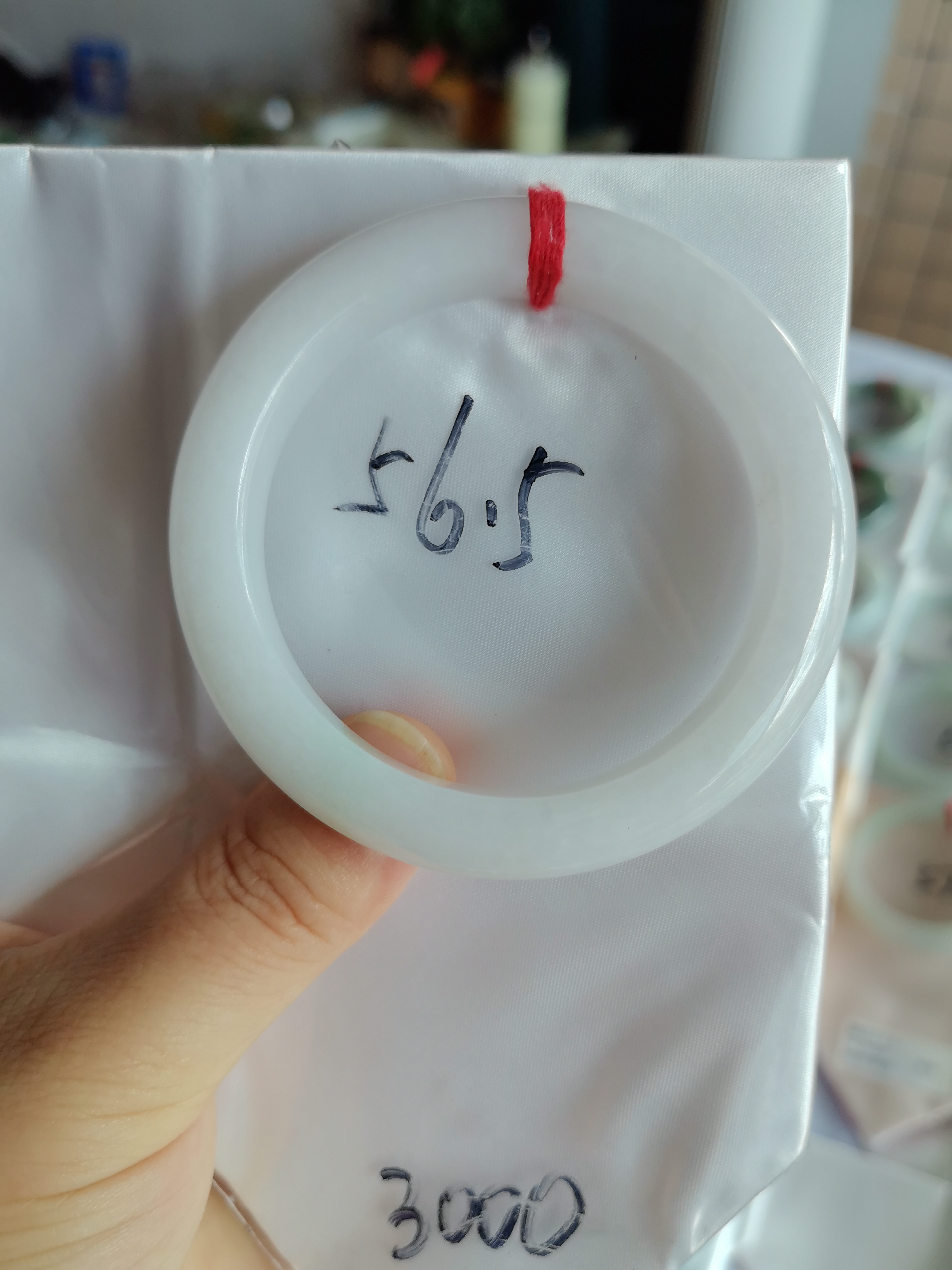 正品缅甸翡翠天然A货玉镯白月光手镯带证书圈口56.5