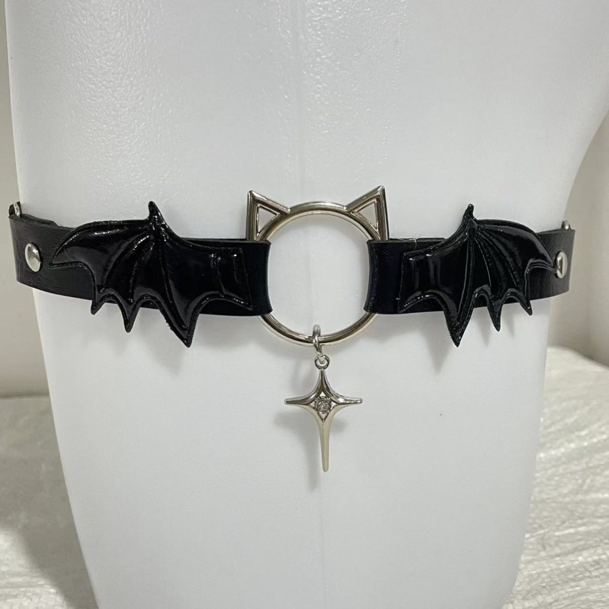 恶魔翅膀猫爪吊坠皮革腿环腿带芒星文空调挡风板