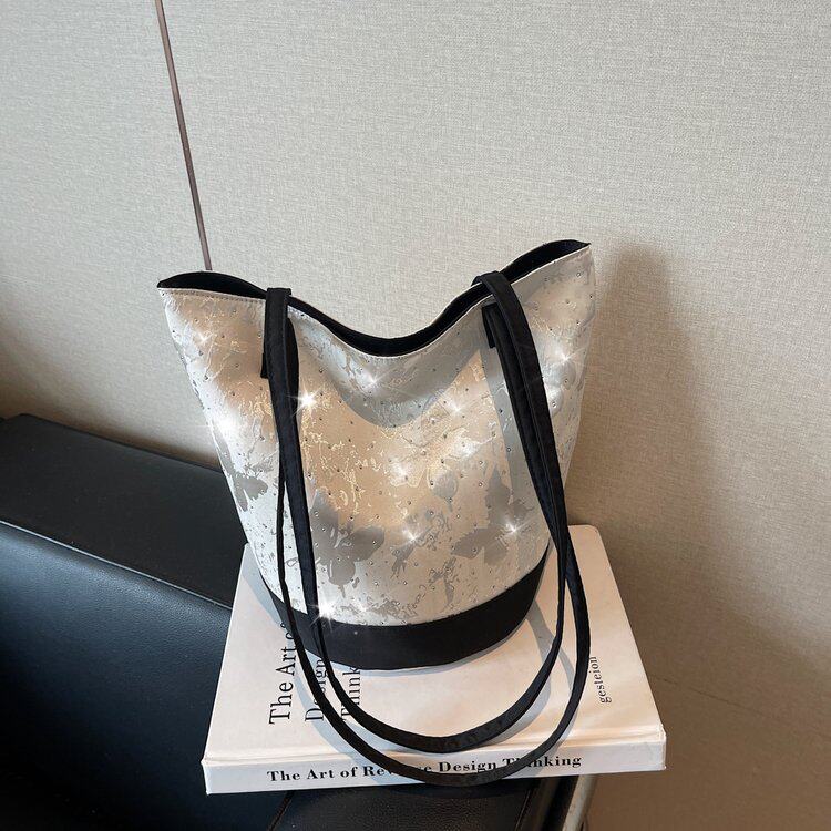 光影蝴蝶水桶包新中式单肩包通勤