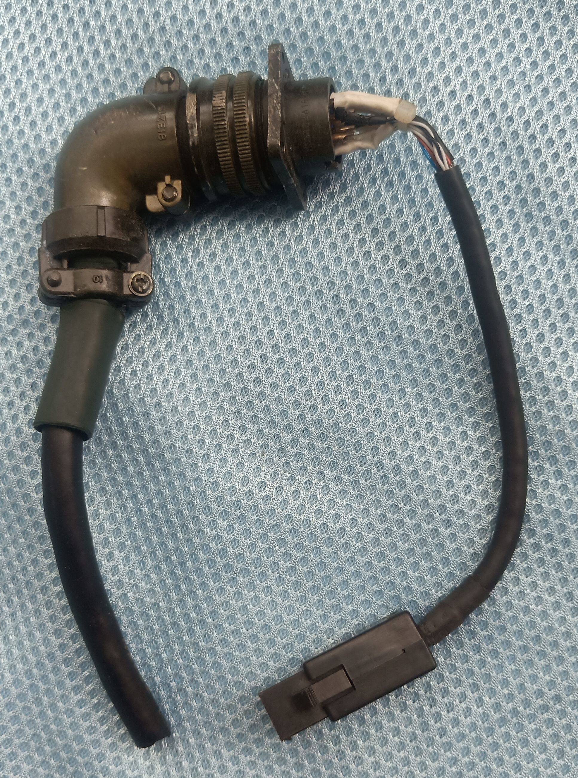 二手进口航空插头ddk连接服务器10芯军绿色插头底座是针拆机件