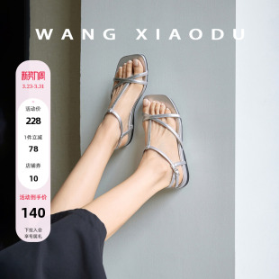 女2026年夏坡跟后空罗马凉鞋 风靡夏日○交叉带夹趾凉鞋 王小毒