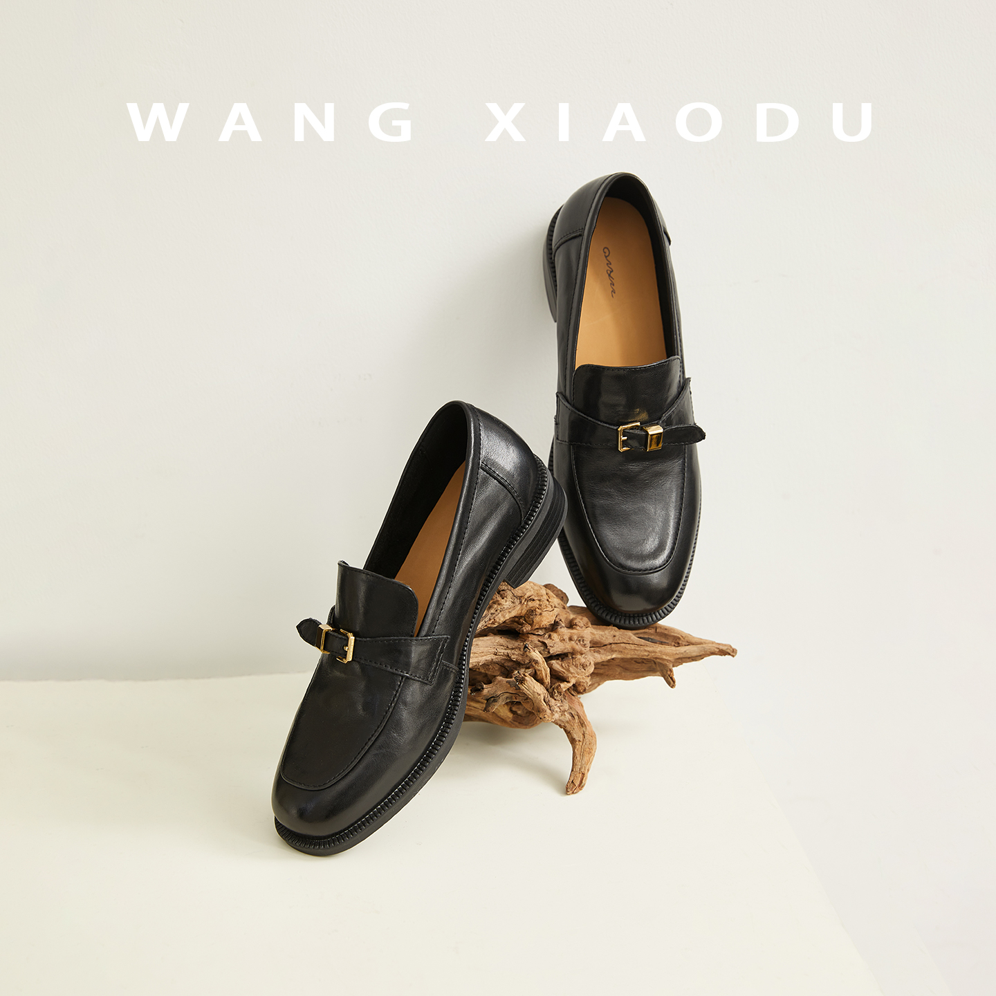 王小毒粗跟圆头乐福鞋