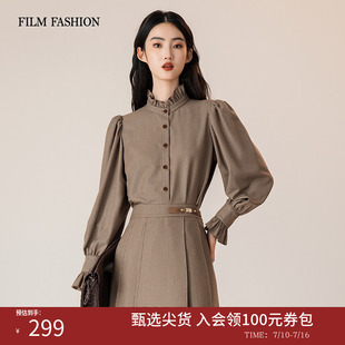 一电影一时装冬季新款特工衬衫上衣女士格子荷叶领