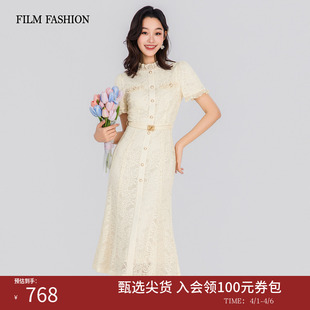 蕾丝短袖 一电影一时装 2026夏季 新款 收腰度假休闲女士 连衣裙中长款