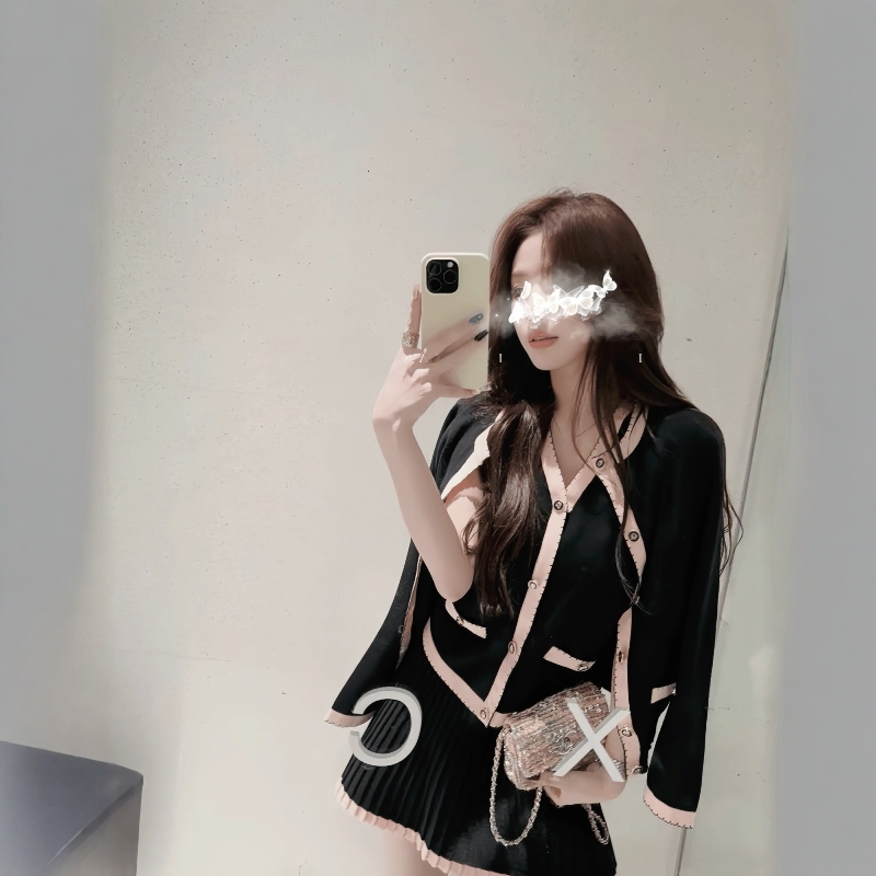 秋冬撞色V领针织开衫小香风套装