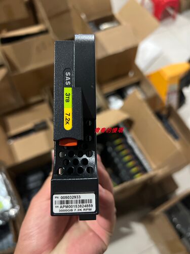 EMC DD2200 DD2500 005032933 005032934 P-X-2UC-3TBS 3T硬盘3TB